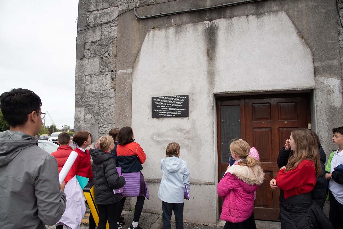 Primary School Athlone, Pre-School Athlone, National School Athlone, Irish School Athlone, Gaelscoil School Athlone, Deis School Athlone