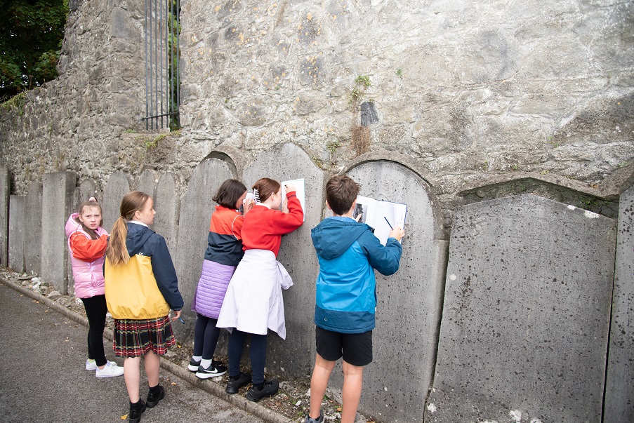 Primary School Athlone, Pre-School Athlone, National School Athlone, Irish School Athlone, Gaelscoil School Athlone, Deis School Athlone