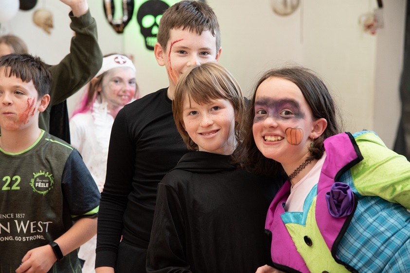 Primary School Athlone, Pre-School Athlone, National School Athlone, Irish School Athlone, Gaelscoil School Athlone, Deis School Athlone